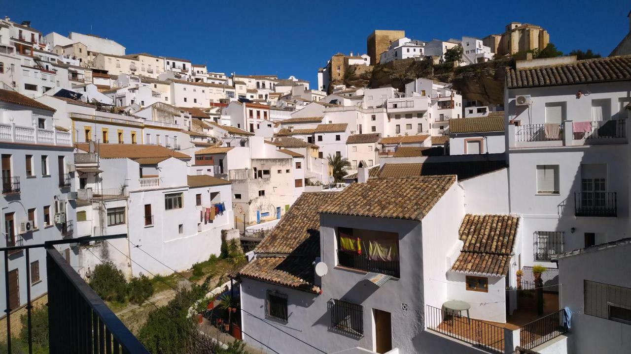 Апартаменты Apartamento Con Vistas Al Rio Setenil De Las Bodegas Экстерьер фото