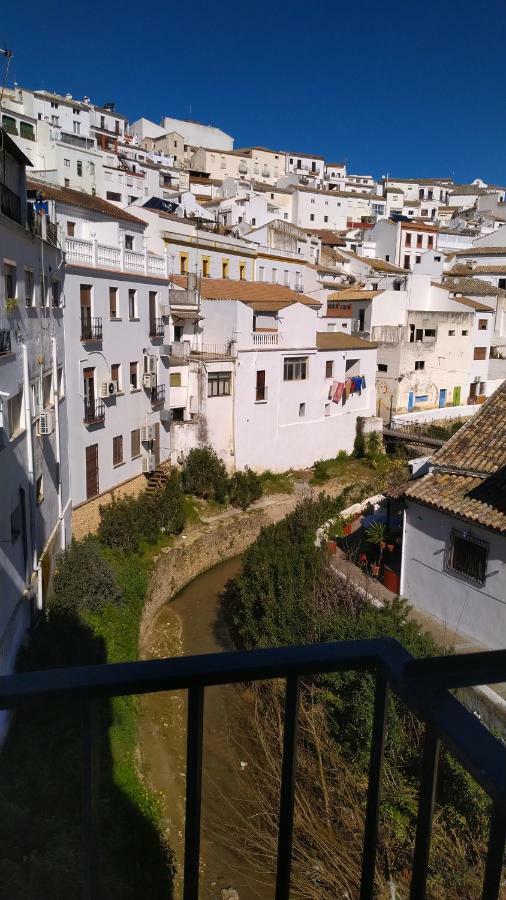 Апартаменты Apartamento Con Vistas Al Rio Setenil De Las Bodegas Экстерьер фото