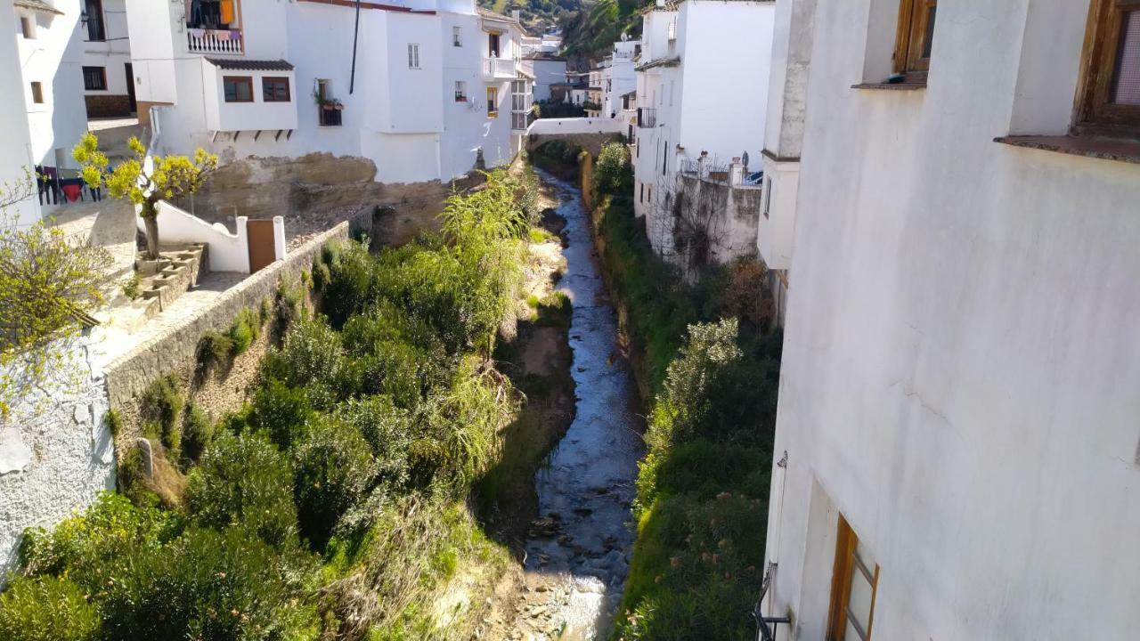 Апартаменты Apartamento Con Vistas Al Rio Setenil De Las Bodegas Экстерьер фото